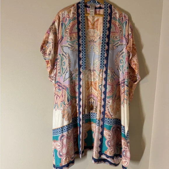 Chico's Medallion Print 100% Silk Ruana Wrap S/M - Picture 3 of 11